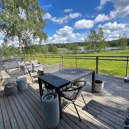 Lomahuvila Liljevikin Lahti Villa